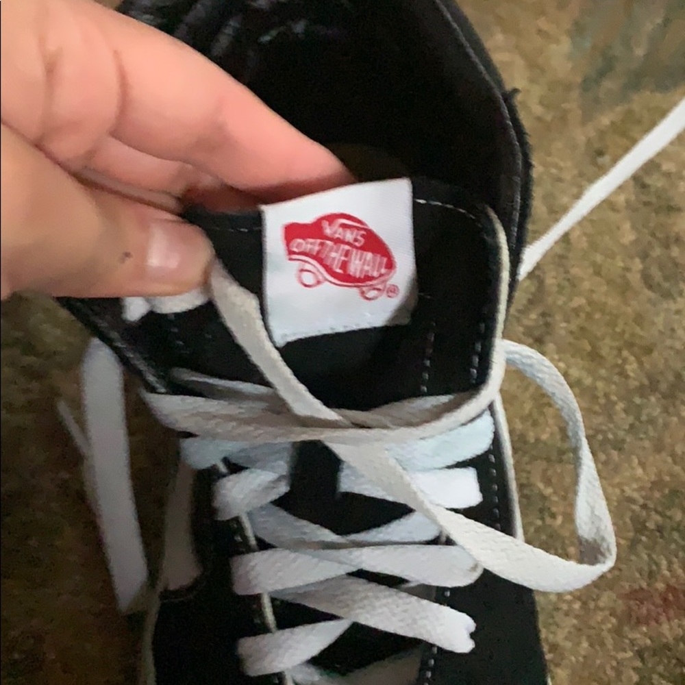 Vans - Picture 2 of 5